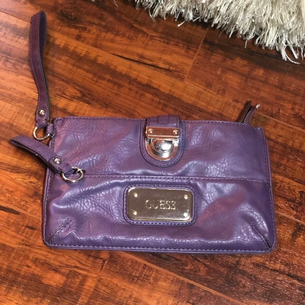 GUESS SM Clutch Handbag Purple Faux Leather Purse